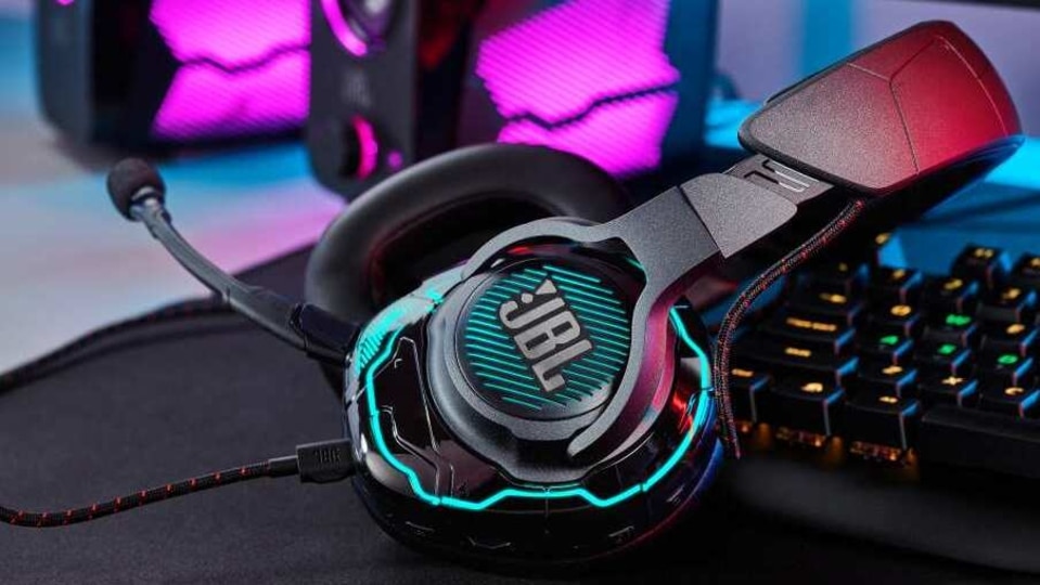 Gaming headphones under 2500 hot sale