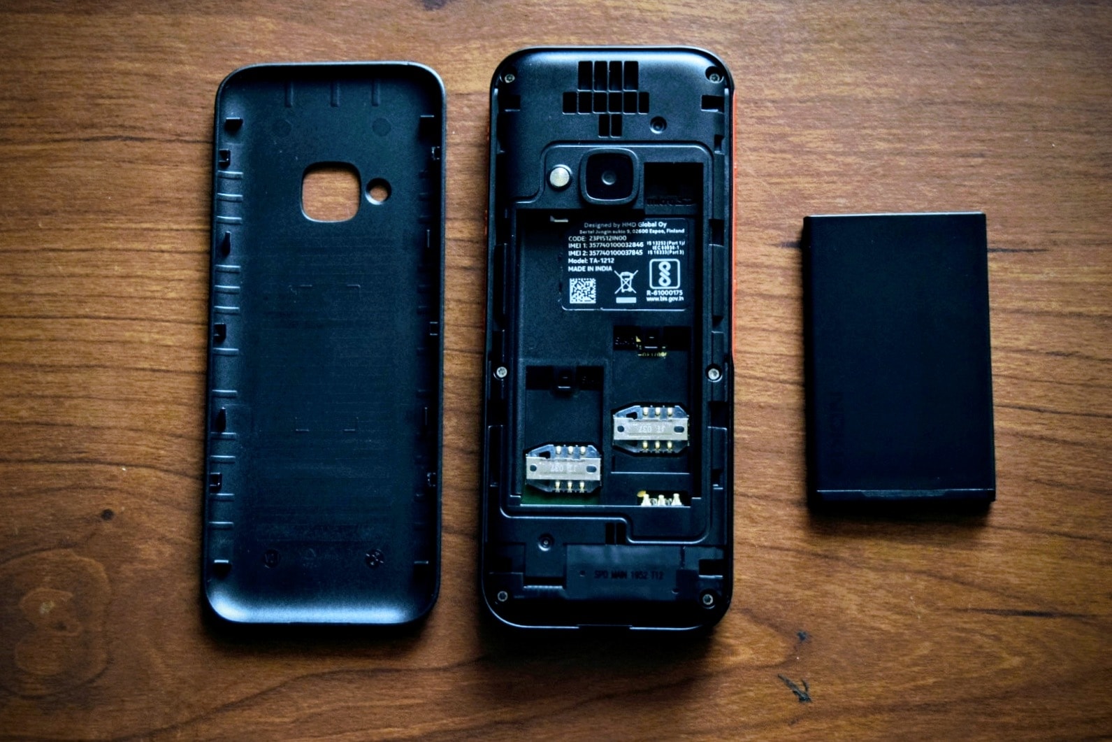 There's a 1,200mAh removable battery that comes with the Nokia 5310.