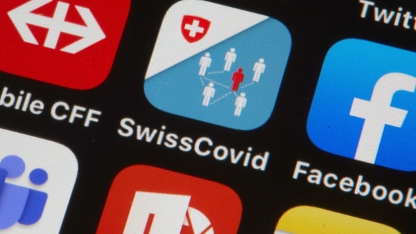 The Swisscovid contact tracing application of Switzerland, using Bluetooth and a design called Decentralised Privacy-Preserving Proximity Tracing (DP-3T) to ease the lockdown caused by the coronavirus disease (COVID-19) outbreak is seen in this illustration taken June 24, 2020. 