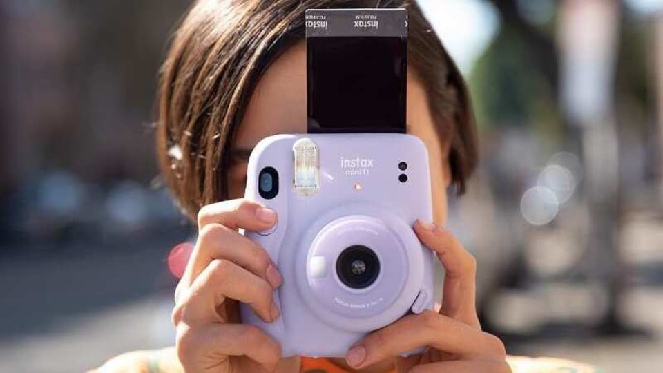 In today’s fast-paced, digital world, a tangible object outside of your phone screen becomes a valued artefact. This is where instant cameras make sense.