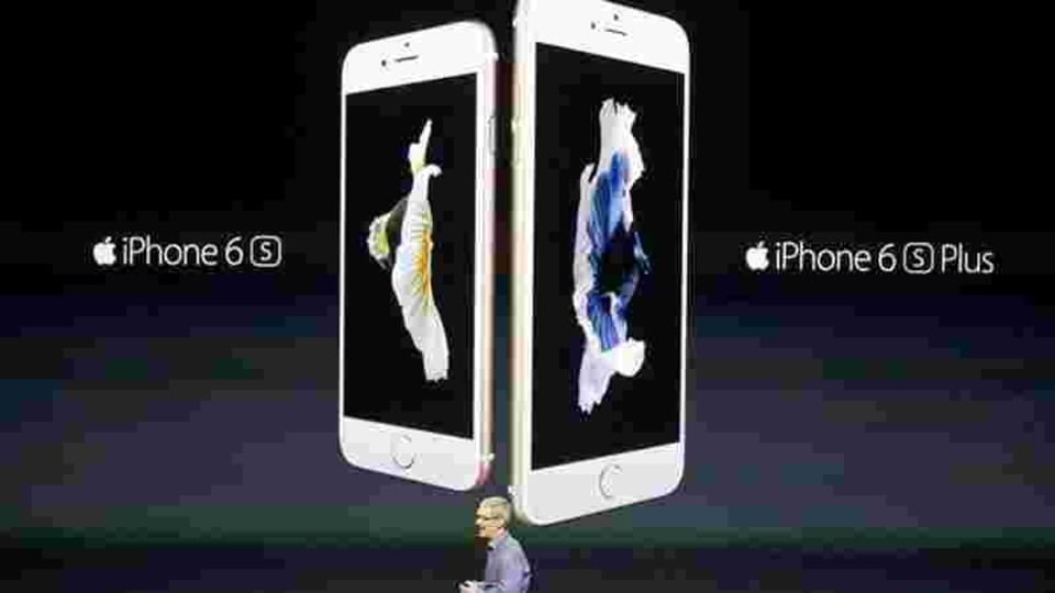 Apple CEO Tim Cook introduces the iPhone 6s and iPhone 6s Plus during an Apple media event in San Francisco, California, September 9, 2015. (Reuters Photo)