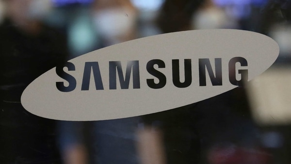 Samsung's new devices will deliver the company's vision to be the innovator of new mobile experiences that flow