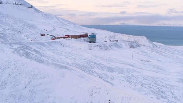 GitHub stores open-source archive in an Arctic vault for 1,000 years