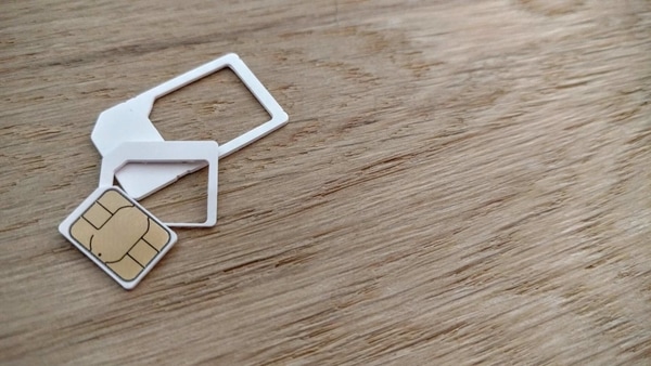 An eSIM is an integrated SIM chip that comes in your smartphone, if it is compatible, and is compliant with all the supported mobile network operators.