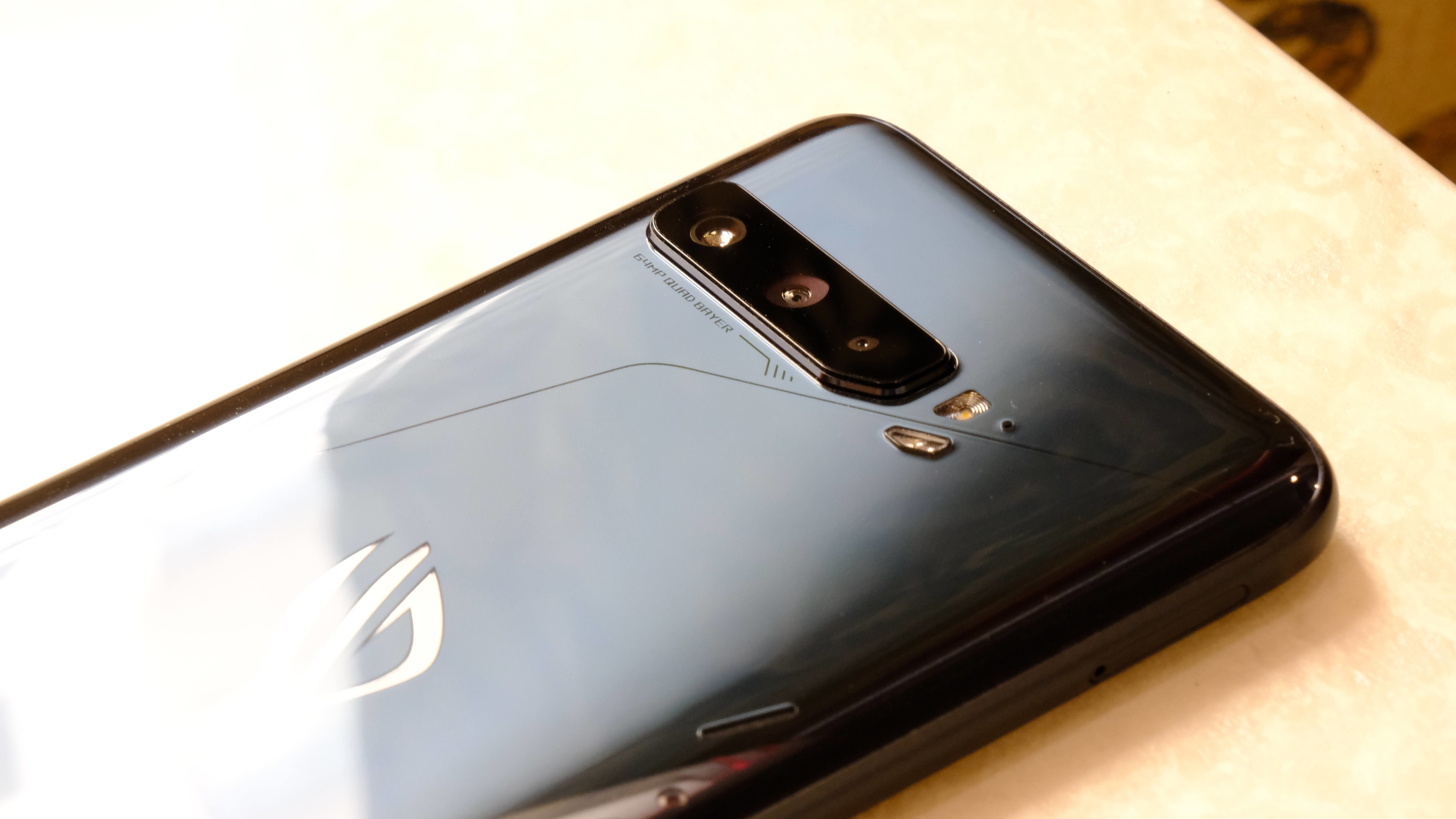 Asus ROG Phone 3 Asus ROG Phone 3