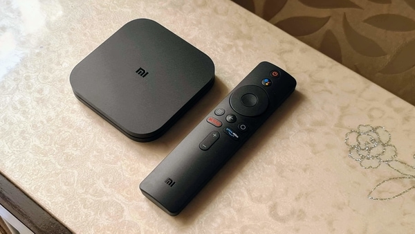 Mi Box 4K along with the remote controller.