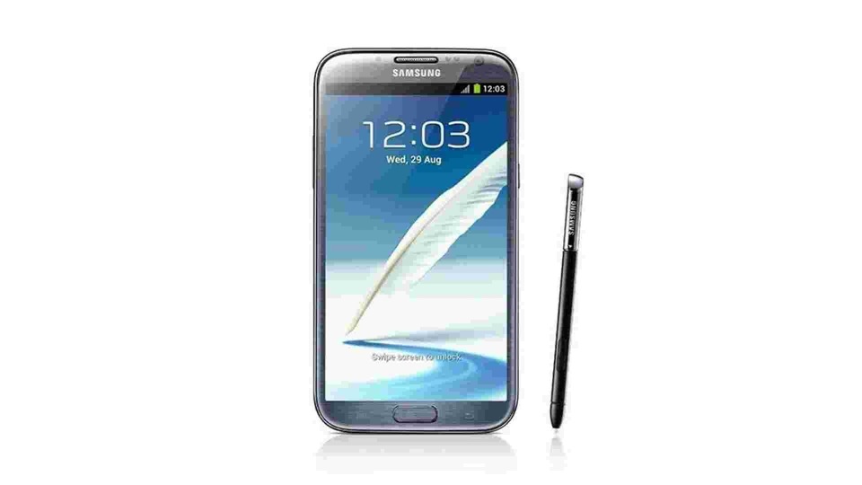 Galaxy Note 2 was announced the next year in August. The screen was bigger with a 5.5-inch Super AMOLED display, and it came with 2GB of RAM. Galaxy note 20’s specs include a quad-core Exynos processor, up to 64GB of storage, 8-megapixel rear and 2-megapixel selfie camera. It also packed a 3,100mAh removable battery with fast charging.