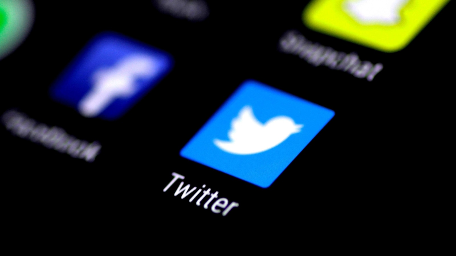 Twitter may start testing its paid subscription model this year.