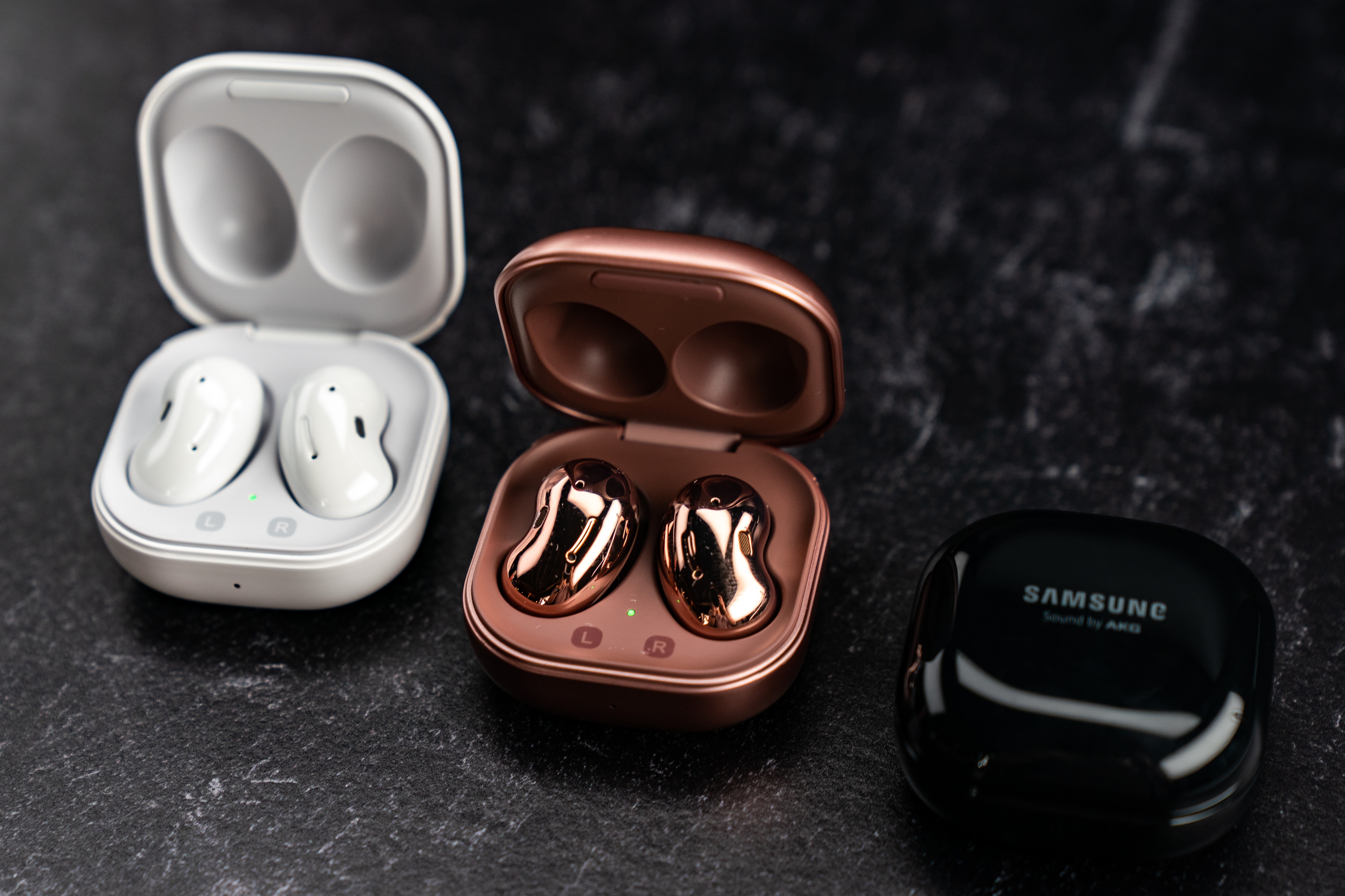 Samsung's Galaxy Buds Live wireless earphones are official Samsung's Galaxy Buds Live wireless earphones are official