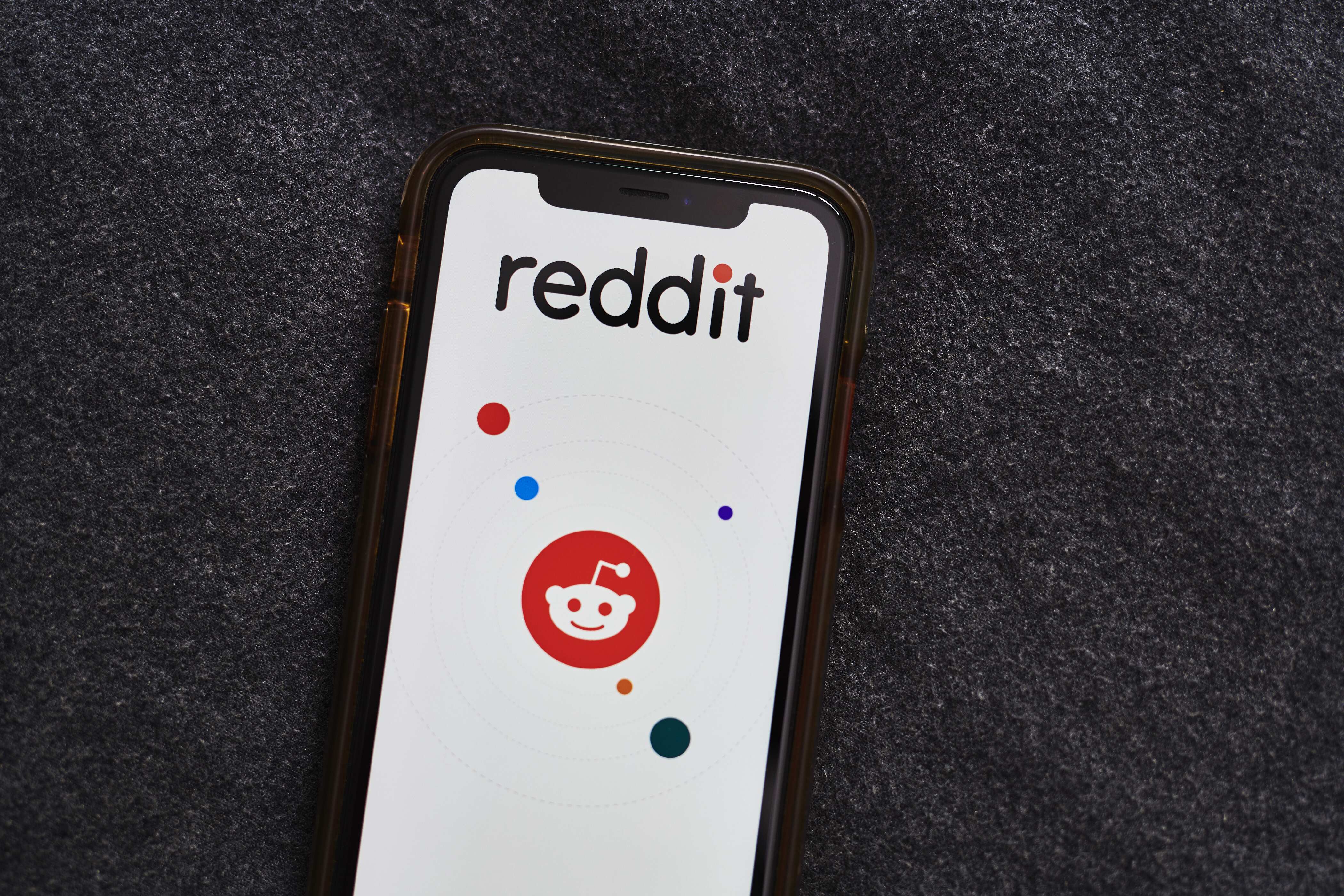 AMA Hub and Resources: Alongside these product enhancements, Reddit has launched an AMA Hub, providing a centralised resource for community members interested in running their own AMAs. Here, users can access valuable resources, best practices, and how-tos to maximise the impact of their sessions. Reddit launches 'Ask Me Anything' tools