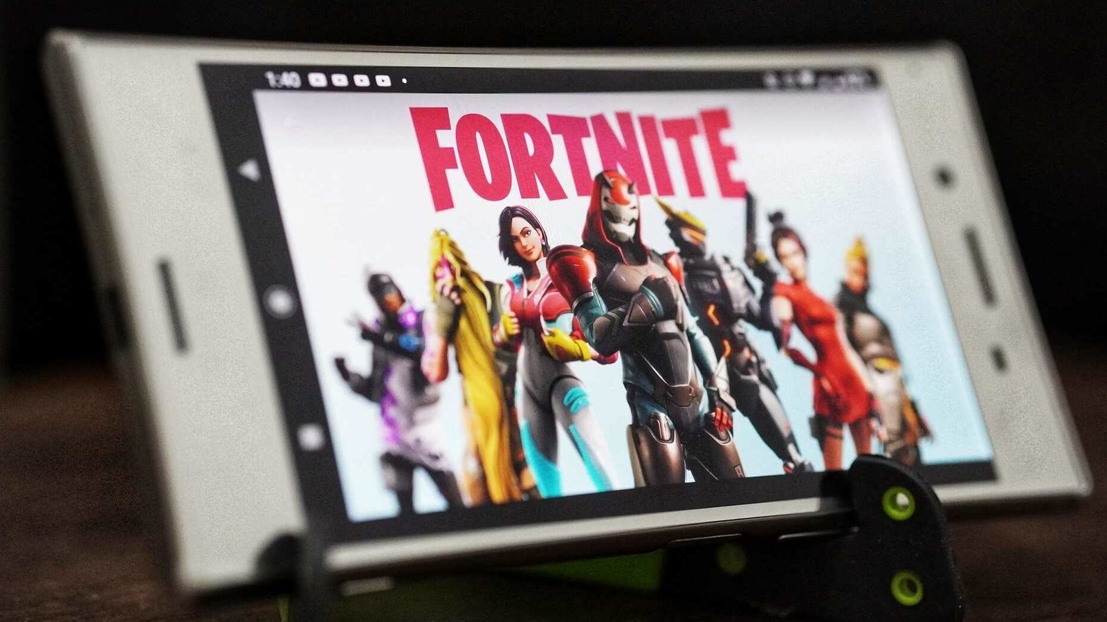 Samsung Galaxy phone users can download Fortnite to get 'Mega Drop Offers
