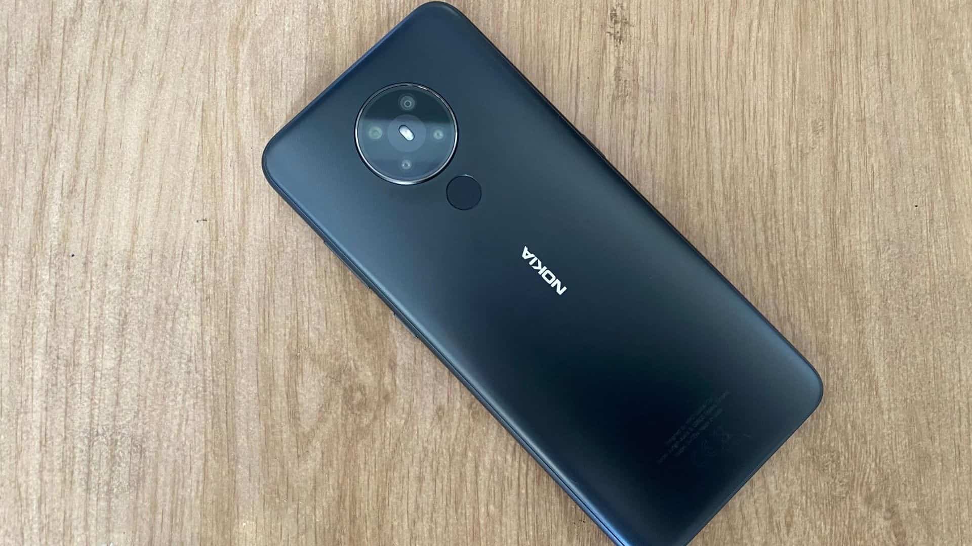 It’s priced at  <span class='webrupee'>₹</span>13,999 for the 4GB+64GB variant, and  <span class='webrupee'>₹</span>15,499 for the 6GB+64GB variant.