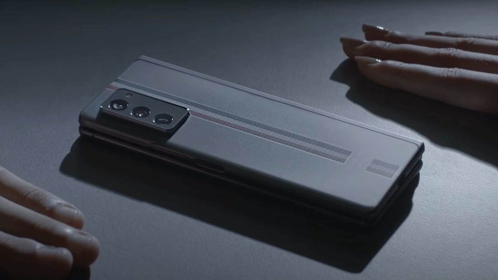Here is your first look at Galaxy Z Fold 2 Thom Browne Edition Here is your first look at Galaxy Z Fold 2 Thom Browne Edition