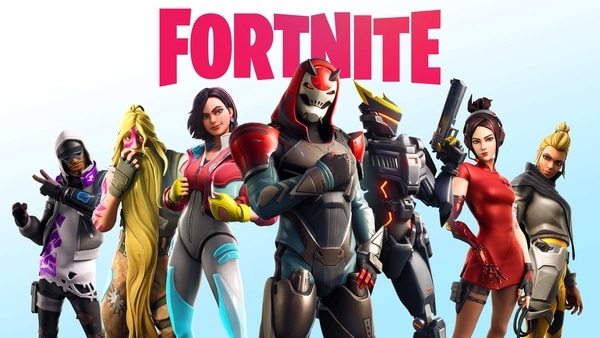 According to the previous announcement, all players who were signing in with their Apple IDs to use Epic services like Fortnite or the Epic Games store, would lose access once Apple removed the option.