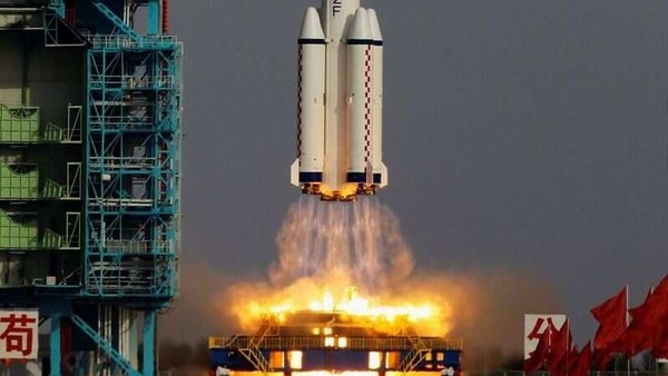 The Long March II-F rocket loaded with a Shenzhou-9 manned spacecraft carrying three Chinese astronauts lifts off from the launch pad in the Jiuquan Satellite Launch Center, Gansu province June 16, 2012. 