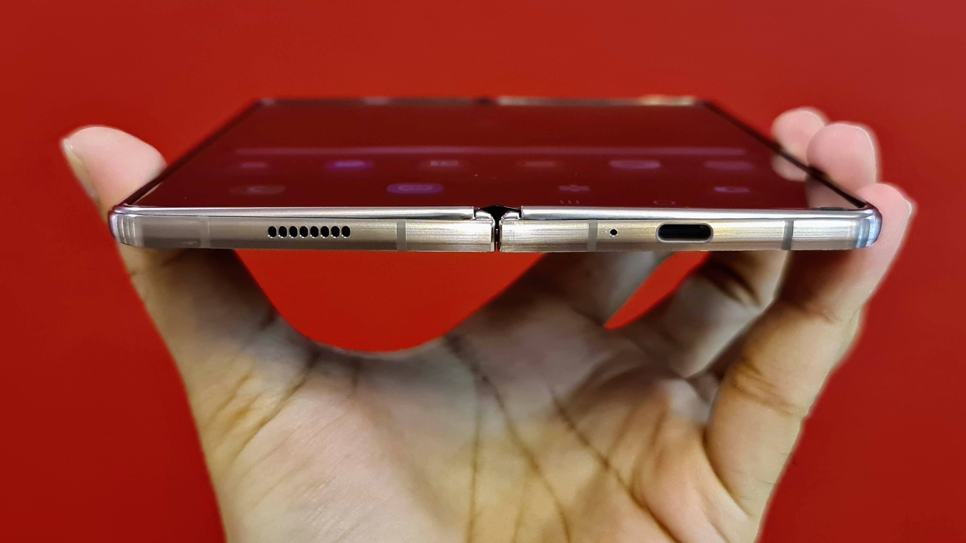 The hinge has been improved this time with self cleaning tech. It is more secure and tight as well. The hinge has been improved this time with self cleaning tech. It is more secure and tight as well.