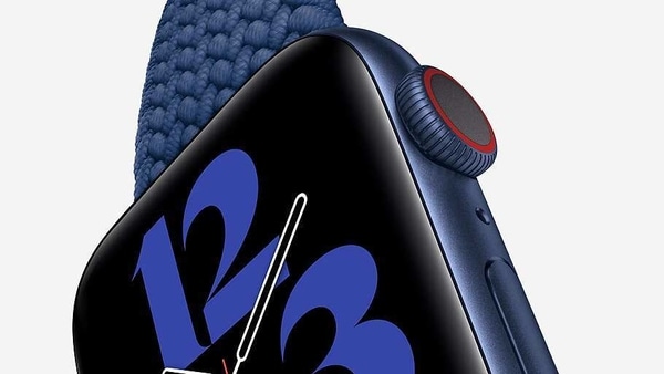 Apple Watch 6 is priced starting at <span class='webrupee'>₹</span>40,900. The 40mm Apple Watch 6 is priced at <span class='webrupee'>₹</span>40,900 and the 44mm is for <span class='webrupee'>₹</span>43,900 for the GPS version.