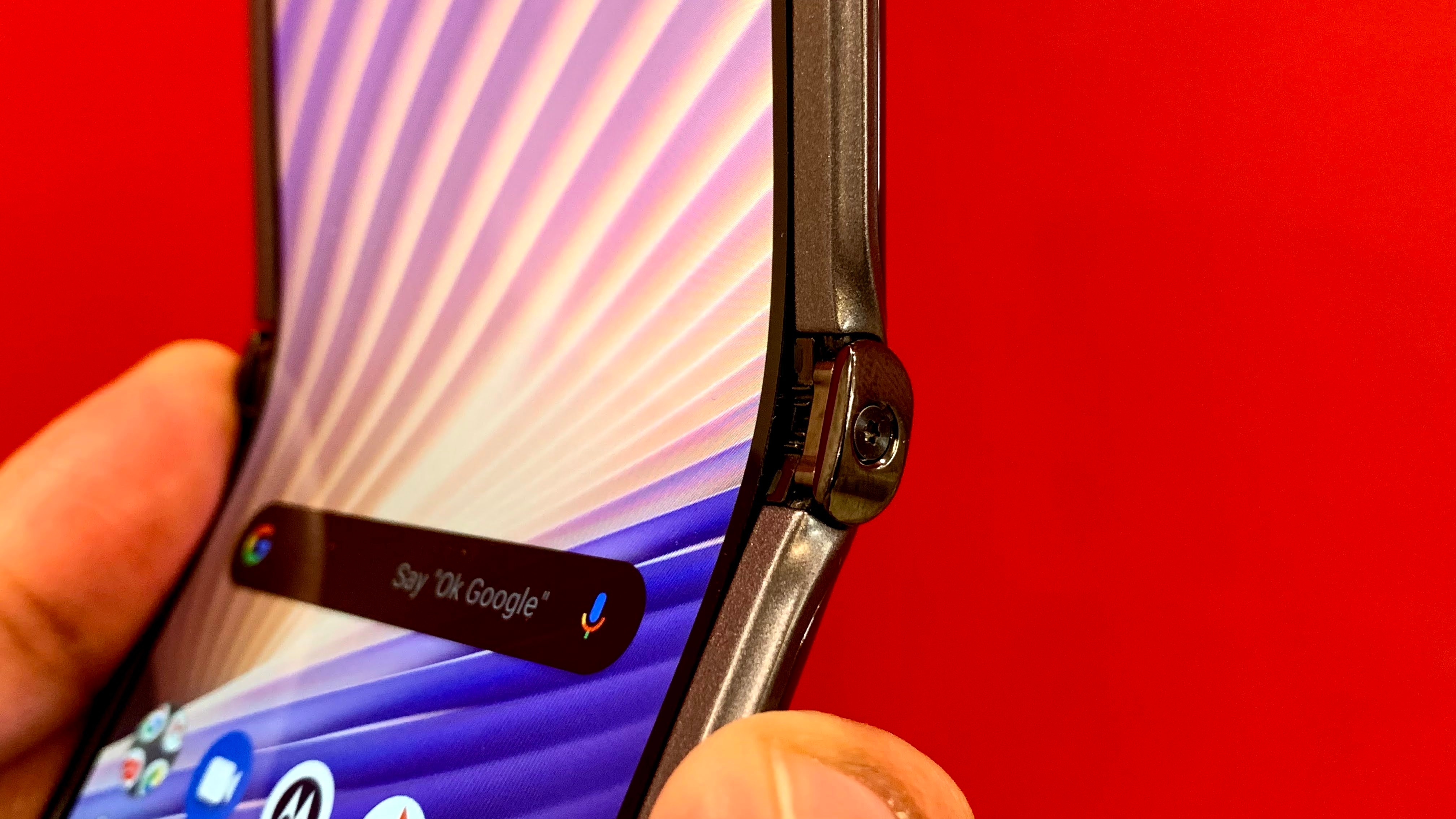 The hinge is more robust this time but the technology stays the same. The hinge is more robust this time but the technology stays the same.