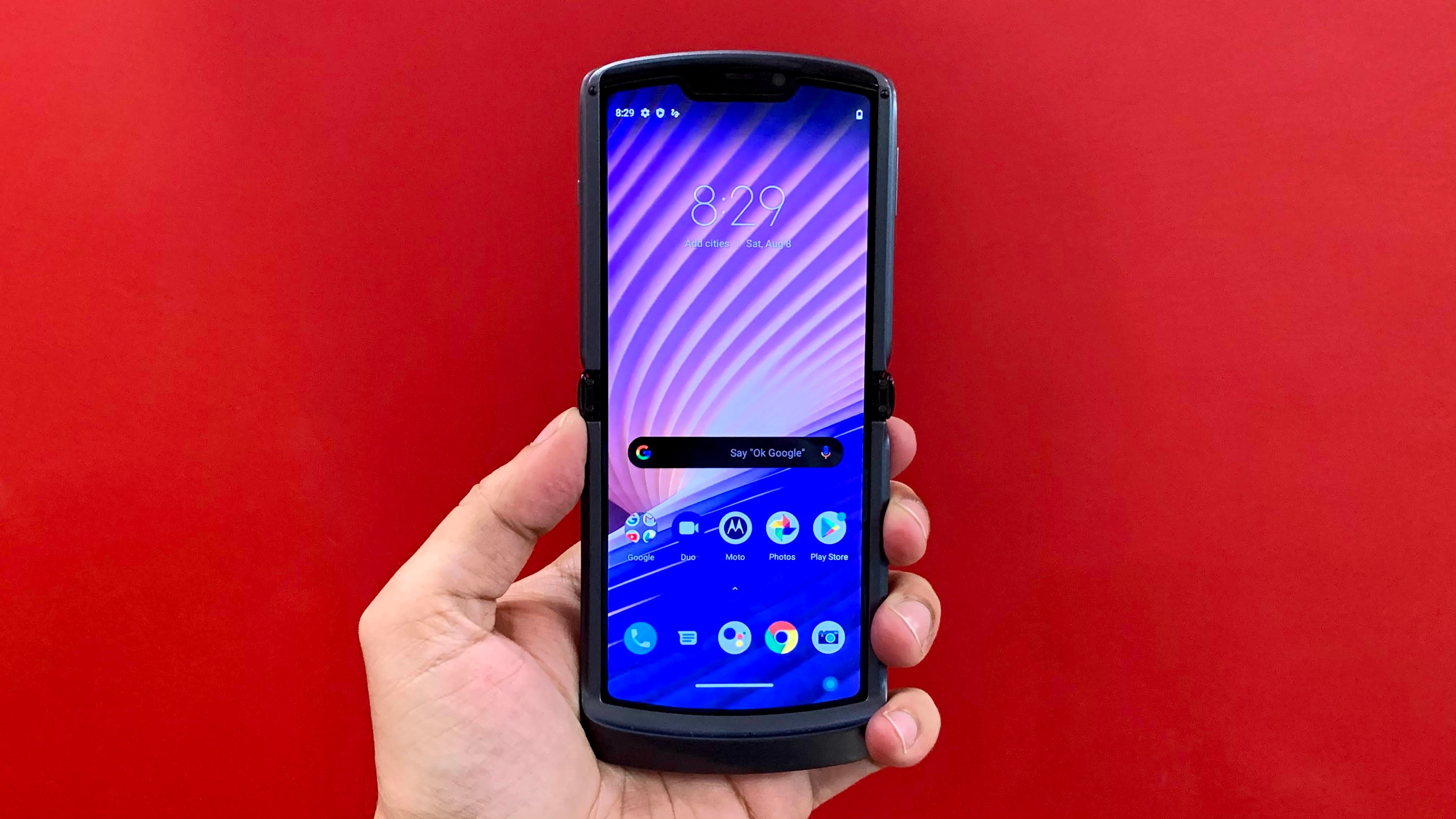 Powering it is Qualcomm’s Snapdragon 765G processor coupled with Adreno GPU, 8GB of RAM, and 256GB built-in storage. Powering it is Qualcomm’s Snapdragon 765G processor coupled with Adreno GPU, 8GB of RAM, and 256GB built-in storage.