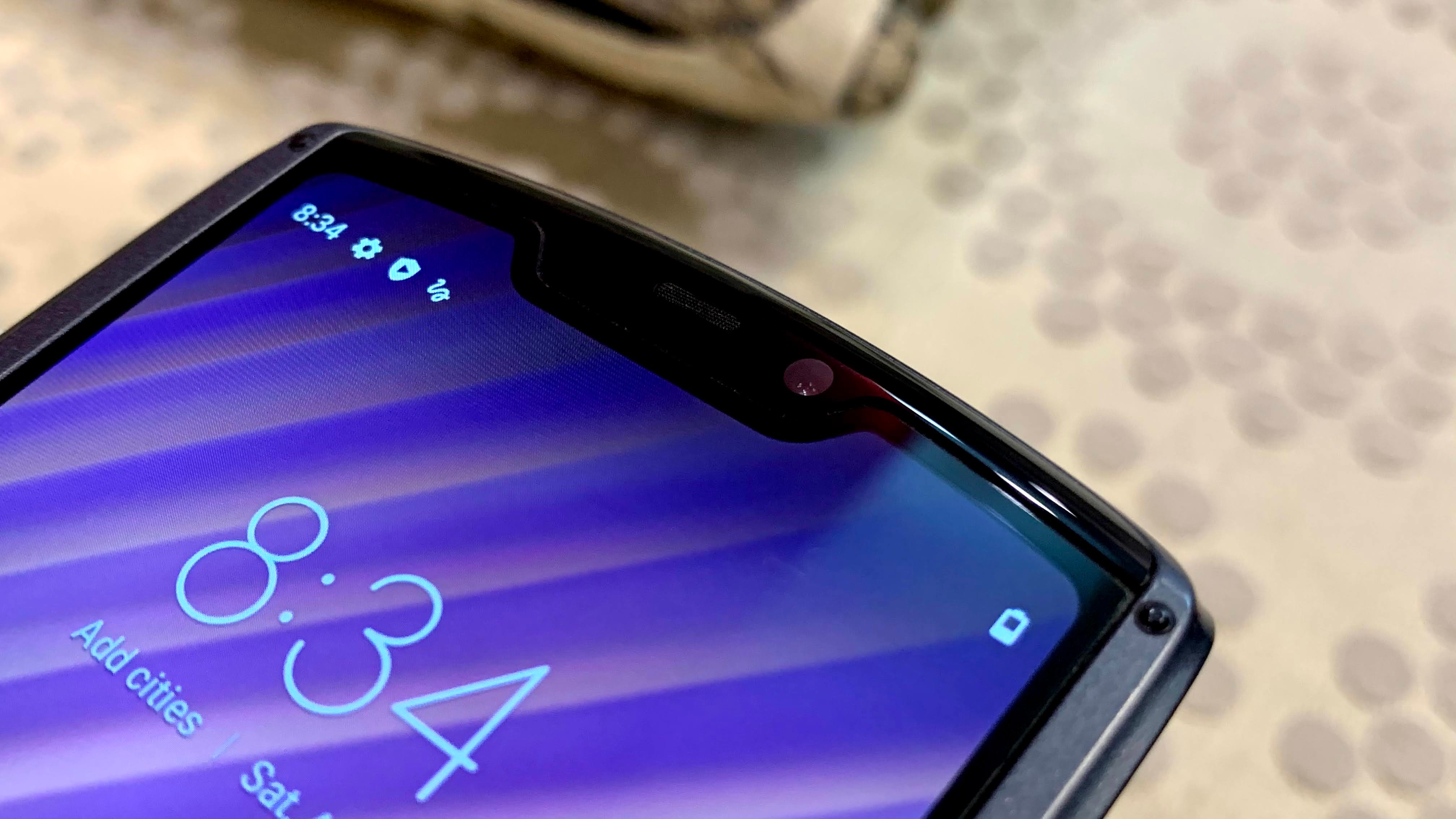 The notch includes a 20-megapixel sensor for selfie shots when the handset is unfolded. The notch includes a 20-megapixel sensor for selfie shots when the handset is unfolded.