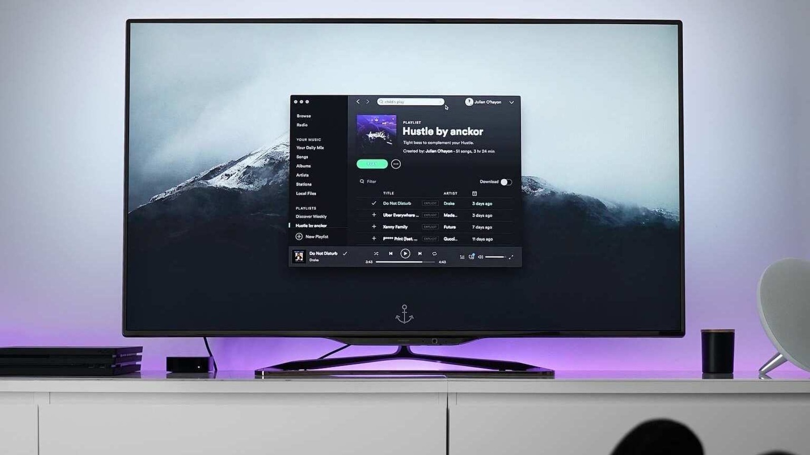 Make the most of your content by watching it on 75-inch smart TVs. 