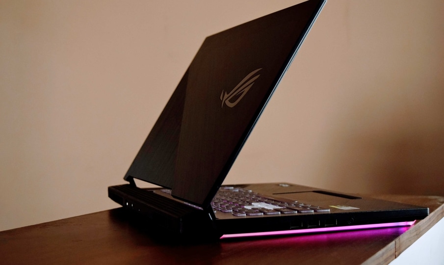 ROG Strix G15, Laptops