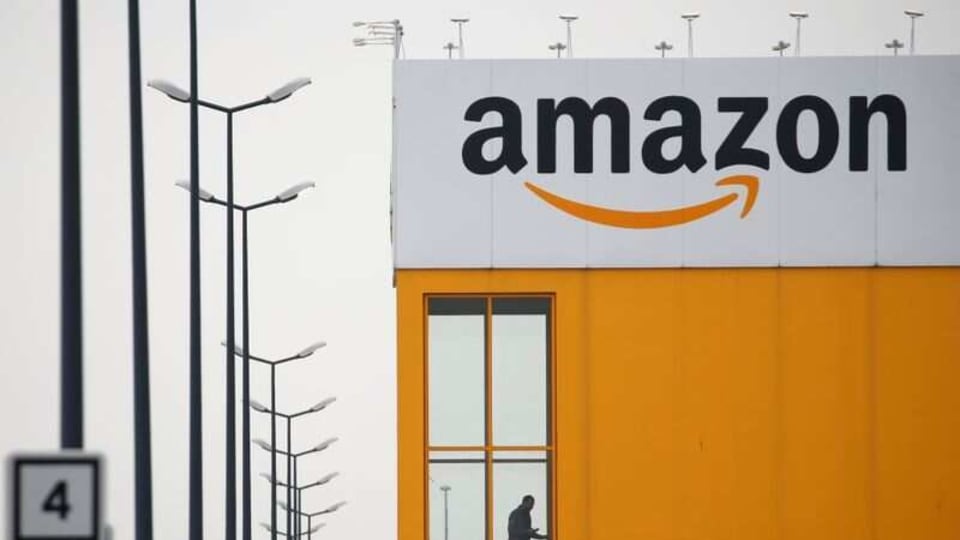 Alex Szapiro, Amazon's chief executive in Brazil, said the new centers will allow the company to immediately raise the number of cities where Amazon Prime customers can receive deliveries within two business days to over 500 from 400.