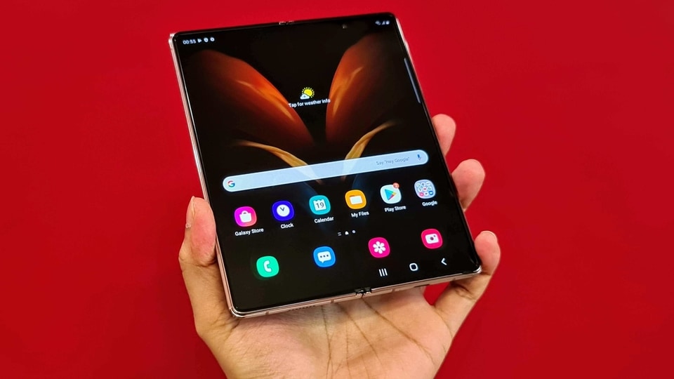 Samsung may launch Galaxy Z Fold FE in 202   1, skip Note