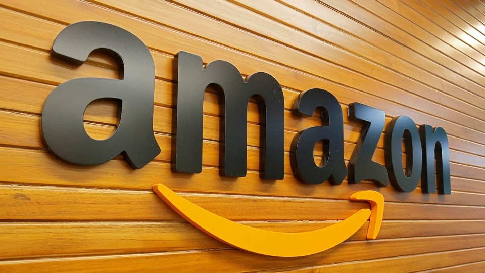 Justice Mukta Gupta noted in the verdict that Amazon cannot be barred from writing to regulators on account of potentially irreparable damage.