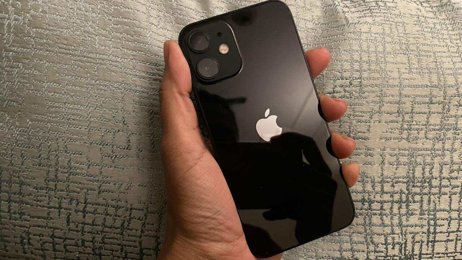I upgraded from a 12 Mini to a 15 Pro! : r/iphone