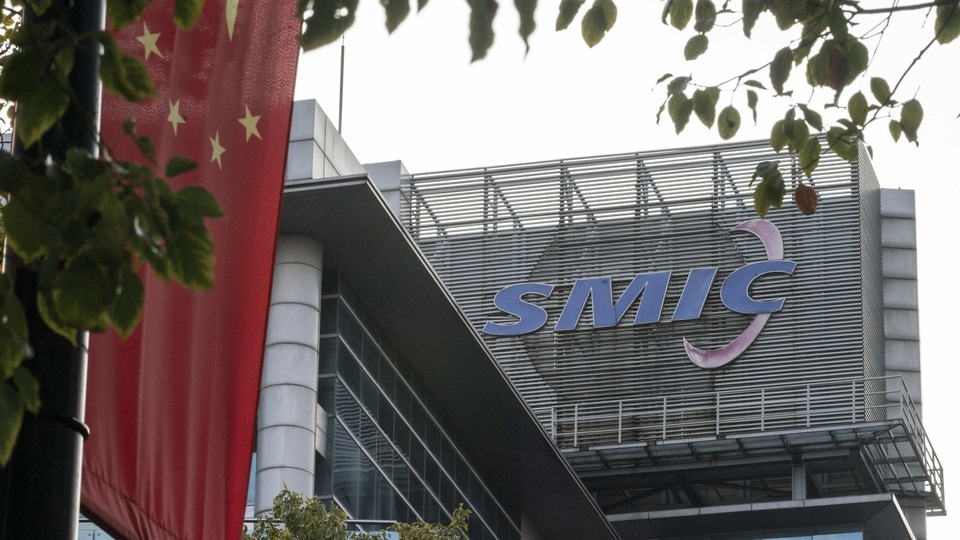 The U.S. is preparing to blacklist SMIC and dozens of other Chinese companies, Reuters reported, citing people familiar with the matter. Photographer: Qilai Shen/Bloomberg The U.S. is preparing to blacklist SMIC and dozens of other Chinese companies, Reuters reported, citing people familiar with the matter. Photographer: Qilai Shen/Bloomberg