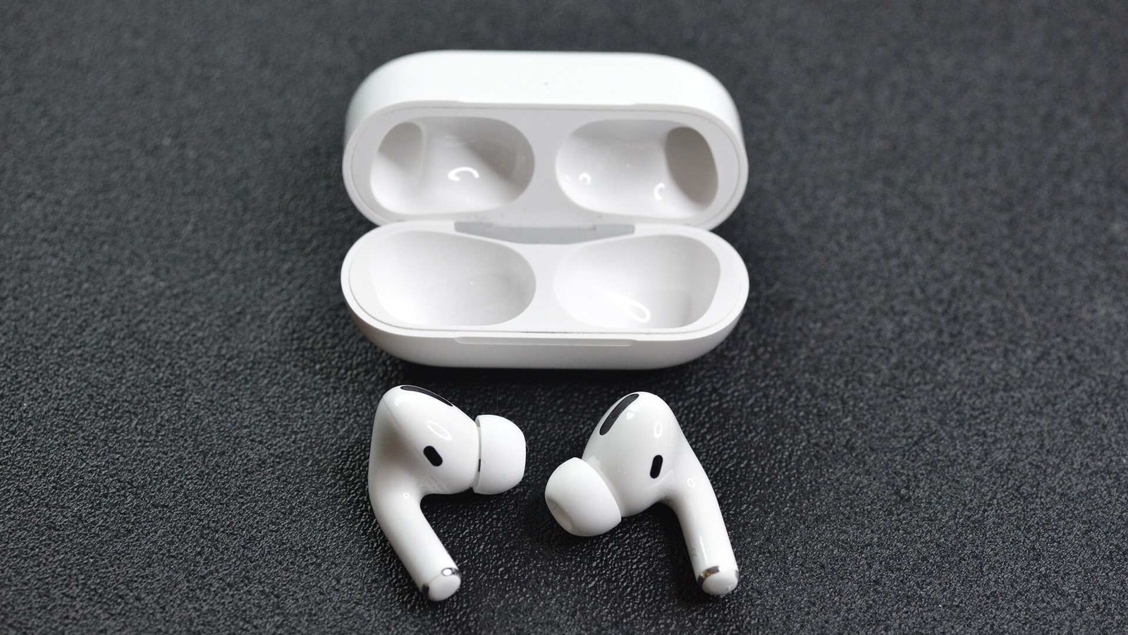 AirPods Pro.