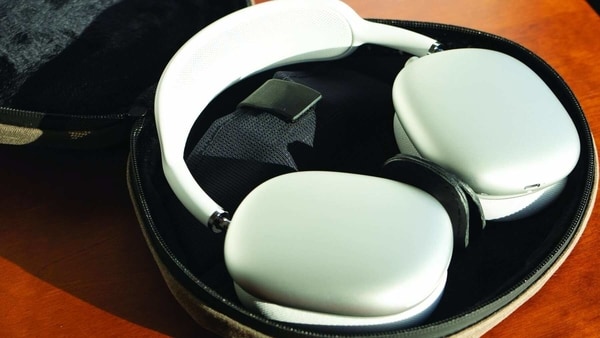 The first third-party cases for Apple AirPods Max are better than the original ones