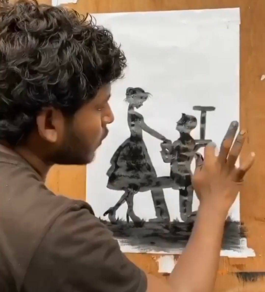 Mahesh Kapse who gained 1.3 million users on TikTok within just two months through his paintings, was another disappointed creator after the ban.