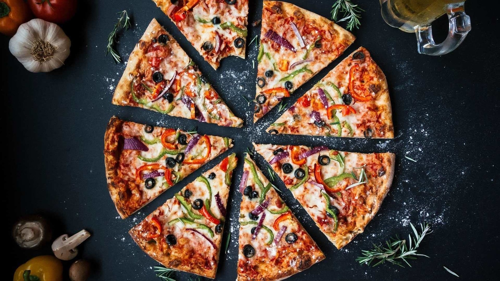 Pizza orders on Zomato went up from 4.5 lakhs in May 2020 to more than 17 lakhs in November 2020. Pizza orders on Zomato went up from 4.5 lakhs in May 2020 to more than 17 lakhs in November 2020.