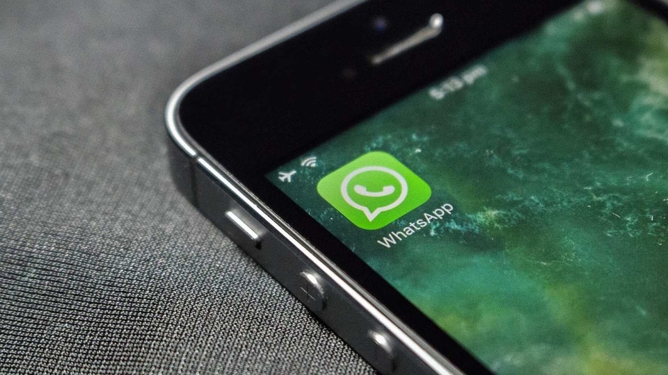 WhatsApp shared that 20 billion WhatsApp messages were shared on WhatsApp on New Year’s Eve last year.