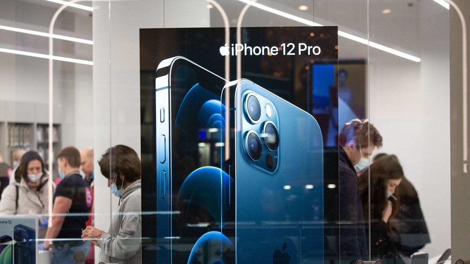 As per the firm’s analysis, the company ended up spending more on a whole bunch of components which includes the display system, which cost the company $25.5 more and RF components used the 5G connectivity, which cost the company $19 more on every iPhone 12 unit.