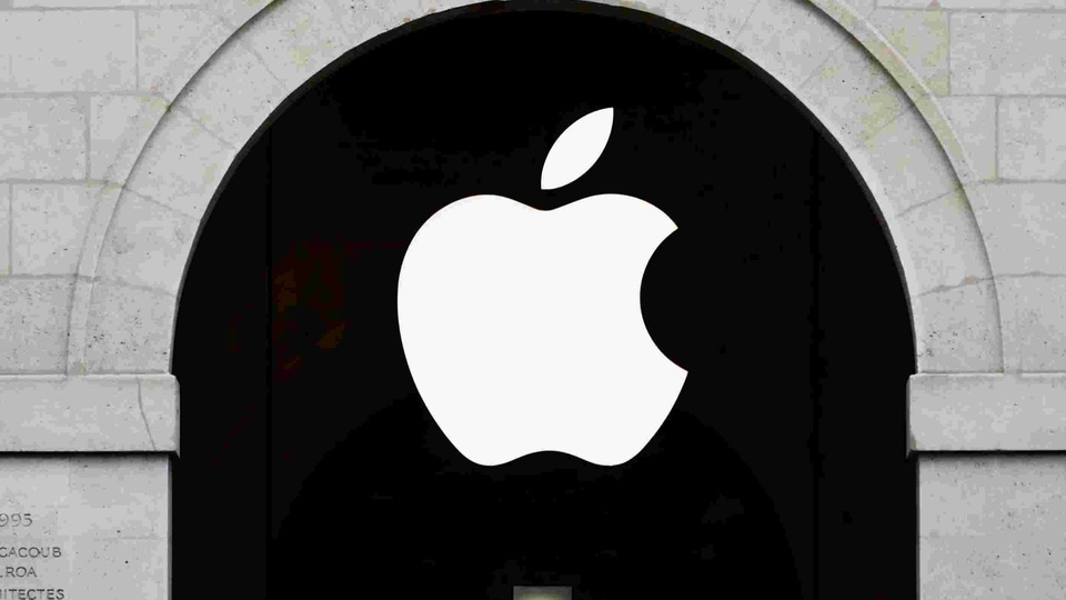 Apple has reportedly talked about stepping up funding for new shows and marketing for its podcast subscription service.