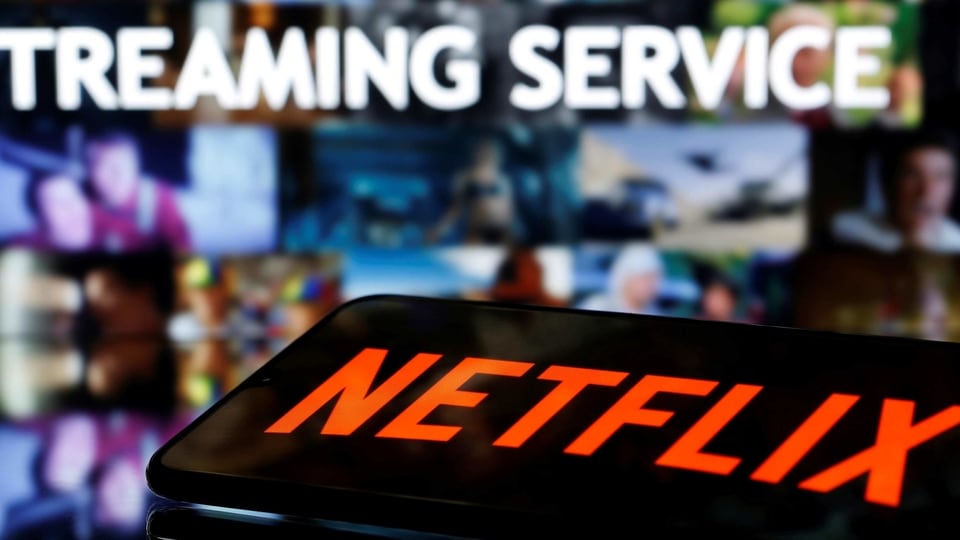The average estimate compiled by Bloomberg calls for Netflix to add about 6.1 million subscribers globally for the latest period.