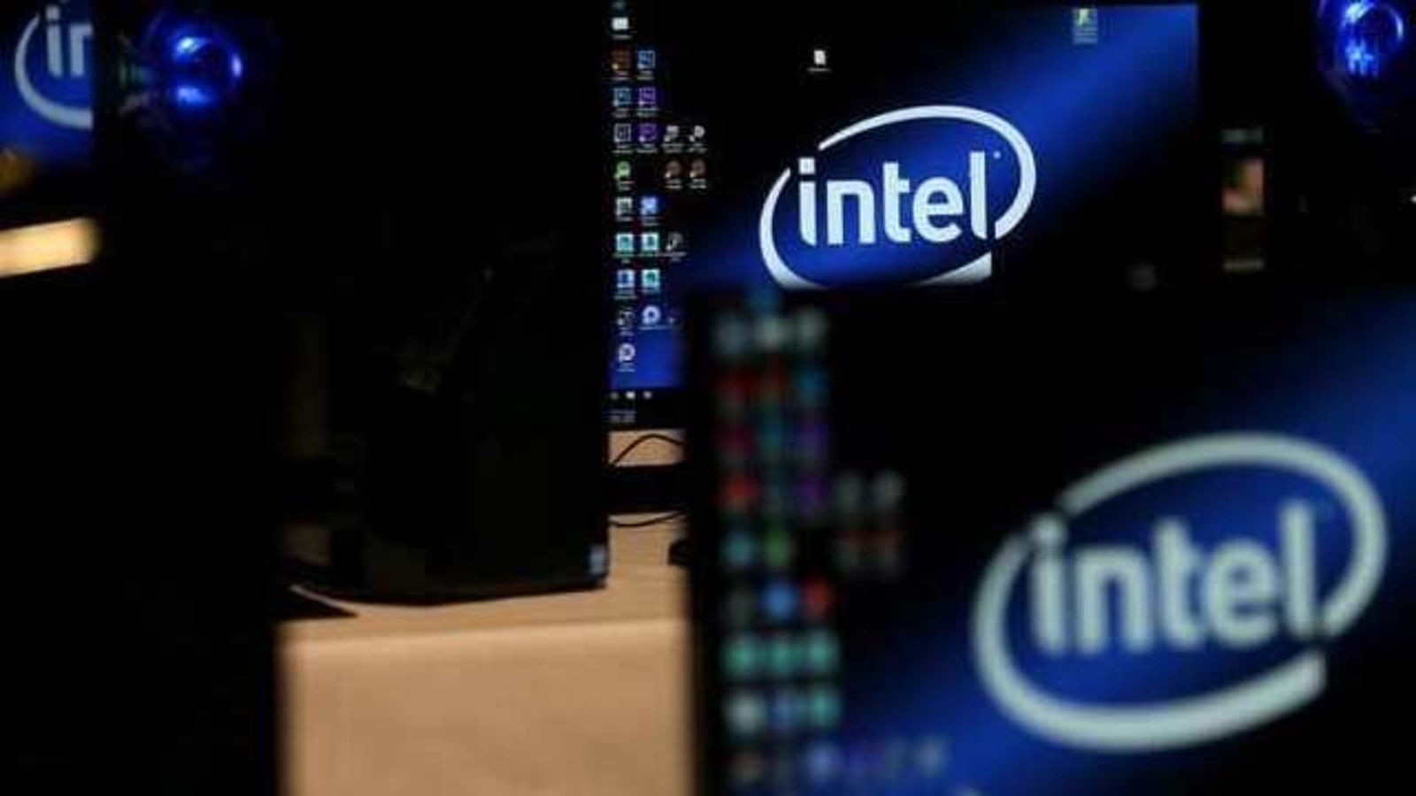 TSMC and Samsung have production technology that’s now more advanced than Intel, which has always made its best products in-house and previously led the industry.
