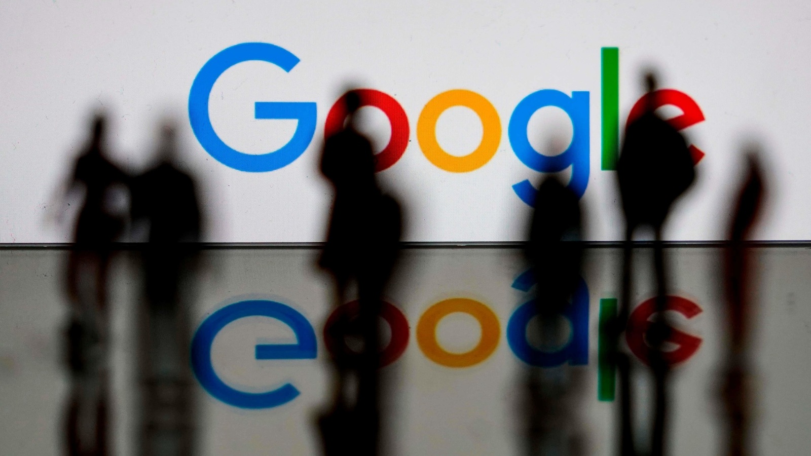 Google has already negotiated a few individual payment deals with some French news publishers such as national daily paper Le Monde and weekly magazine l'Obs. Google has already negotiated a few individual payment deals with some French news publishers such as national daily paper Le Monde and weekly magazine l'Obs.