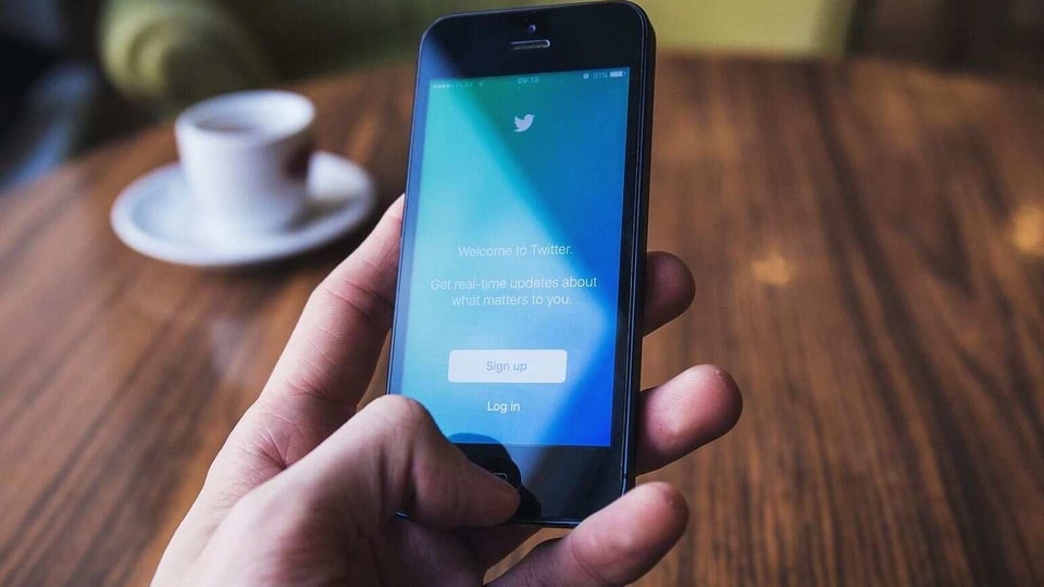 Twitter relaunches verification programme