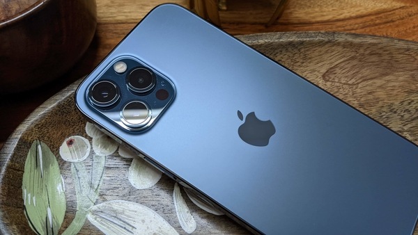 iPhone 12 Pro Max.