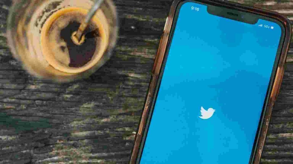 Twitter aims to woo writers and publishers 