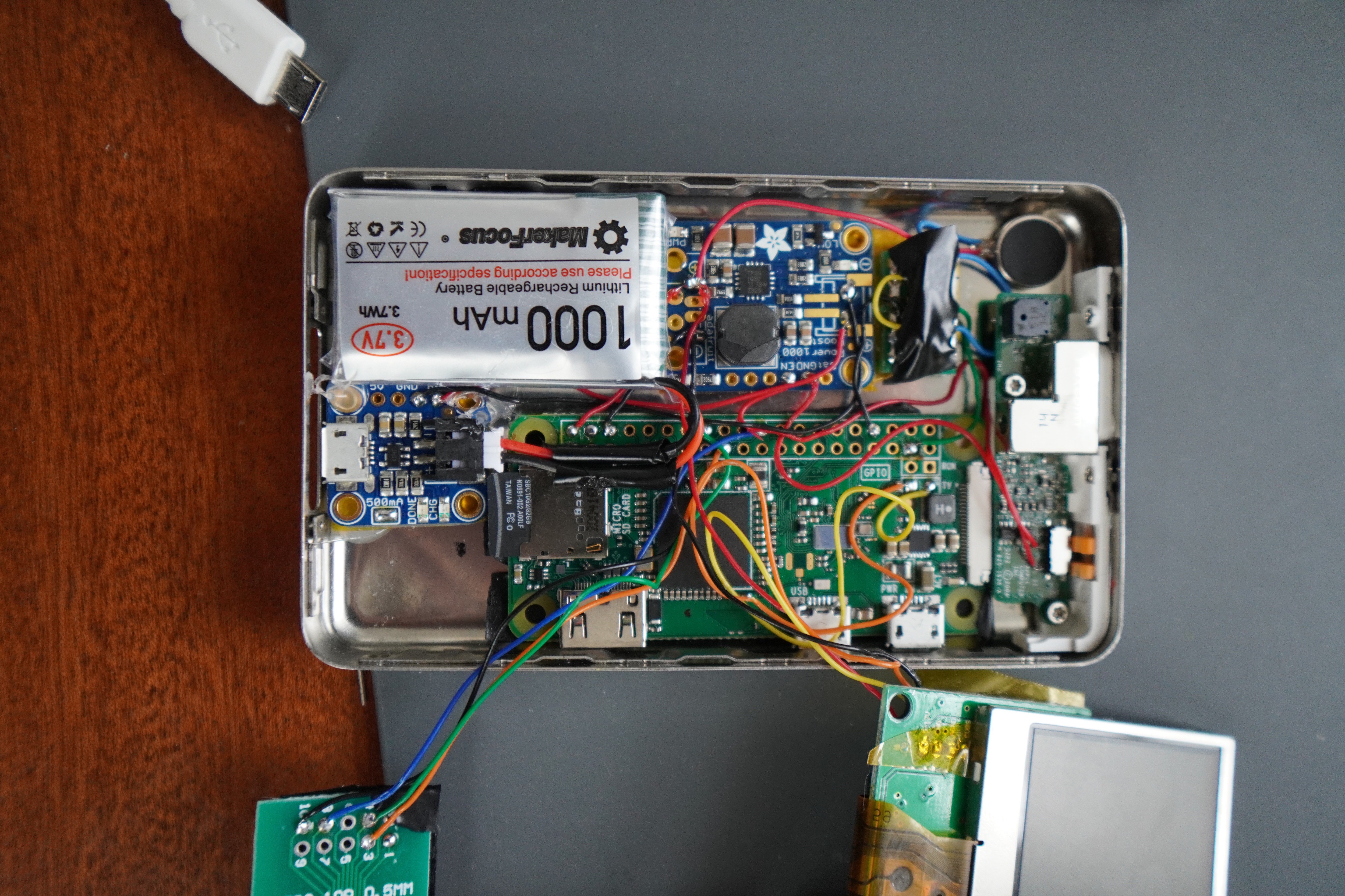 With the limited space available inside the device, Dupont would have to get rid of most of Apple’s components. With the limited space available inside the device, Dupont would have to get rid of most of Apple’s components.