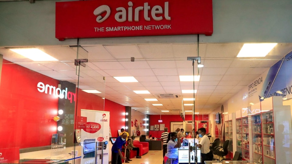 Airtel's fundraising plan comes when the government has set the ball rolling for the spectrum auction, in which radio waves valued at  <span class='webrupee'>₹</span>3.92 lakh crore will be put on the block.