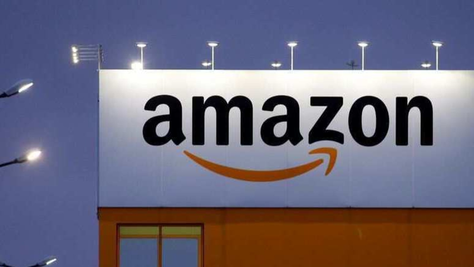 WS is the lead developer of both properties Amazon is leasing. They’re part of a 33-acre (13-hectare) project that also will include housing and open public spaces.