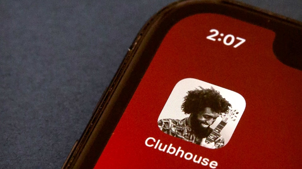  Clubhouse, an invitation-only audio chat app launched less than a year ago, has caught the attention of tech industry bigshots like Tesla CEO Elon Musk and Facebook CEO Mark Zuckerberg, not to mention the Chinese government, which has already blocked it in the country. 