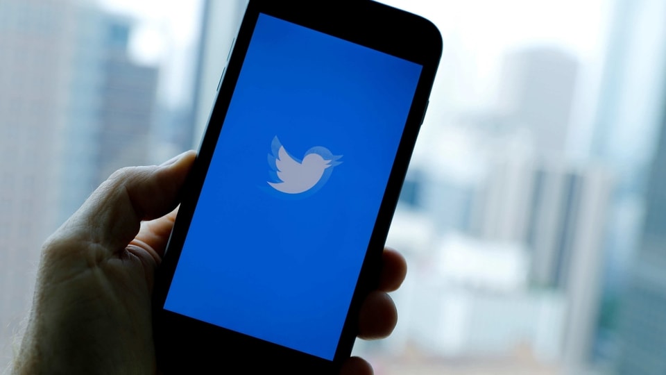 FILE PHOTO: The Twitter App loads on an iPhone in this illustration photograph taken in Los Angeles, California, U.S., July 22, 2019.    REUTERS/Mike Blake/File Photo