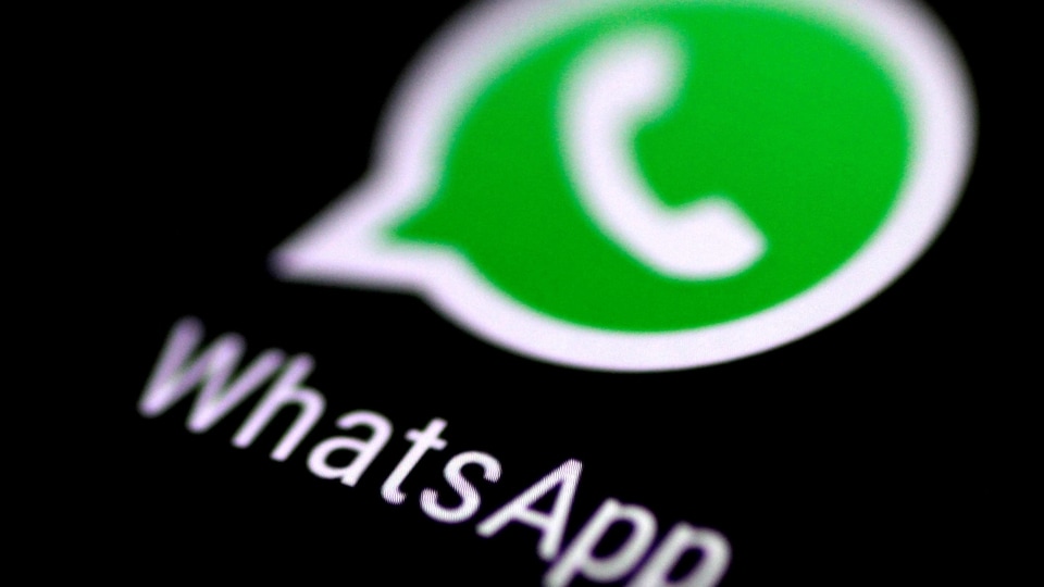 FILE PHOTO: The WhatsApp messaging application is seen on a phone screen August 3, 2017.   REUTERS/Thomas White/File Photo